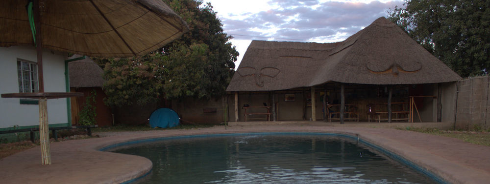 Zinga Backpackers Hotel Livingstone Luaran gambar